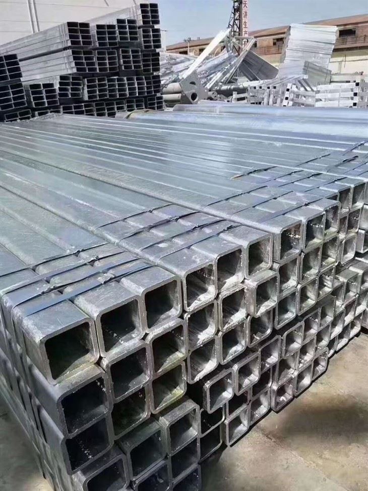 Tub pătrat galvanizat